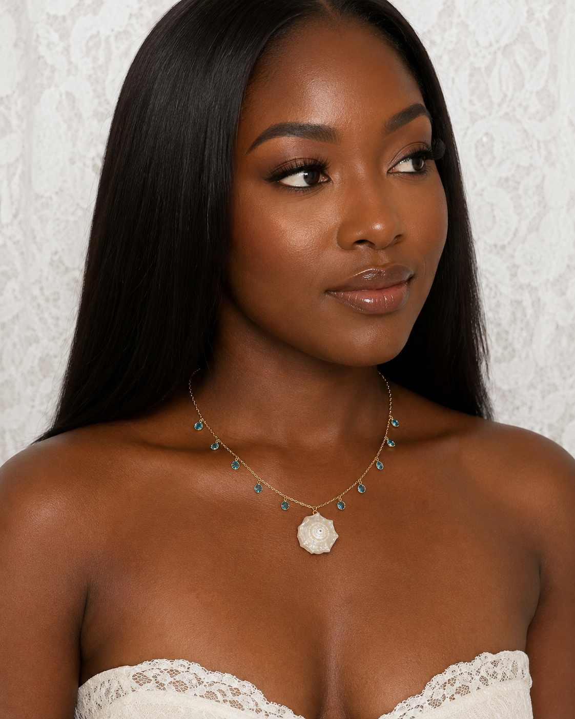 Namiara Shell Necklace